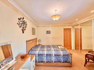 Photo 18- click for photo gallery